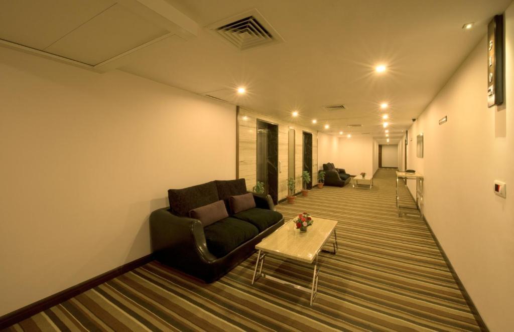 Hotel Sandy'S Tower Bhubaneswar Exterior foto